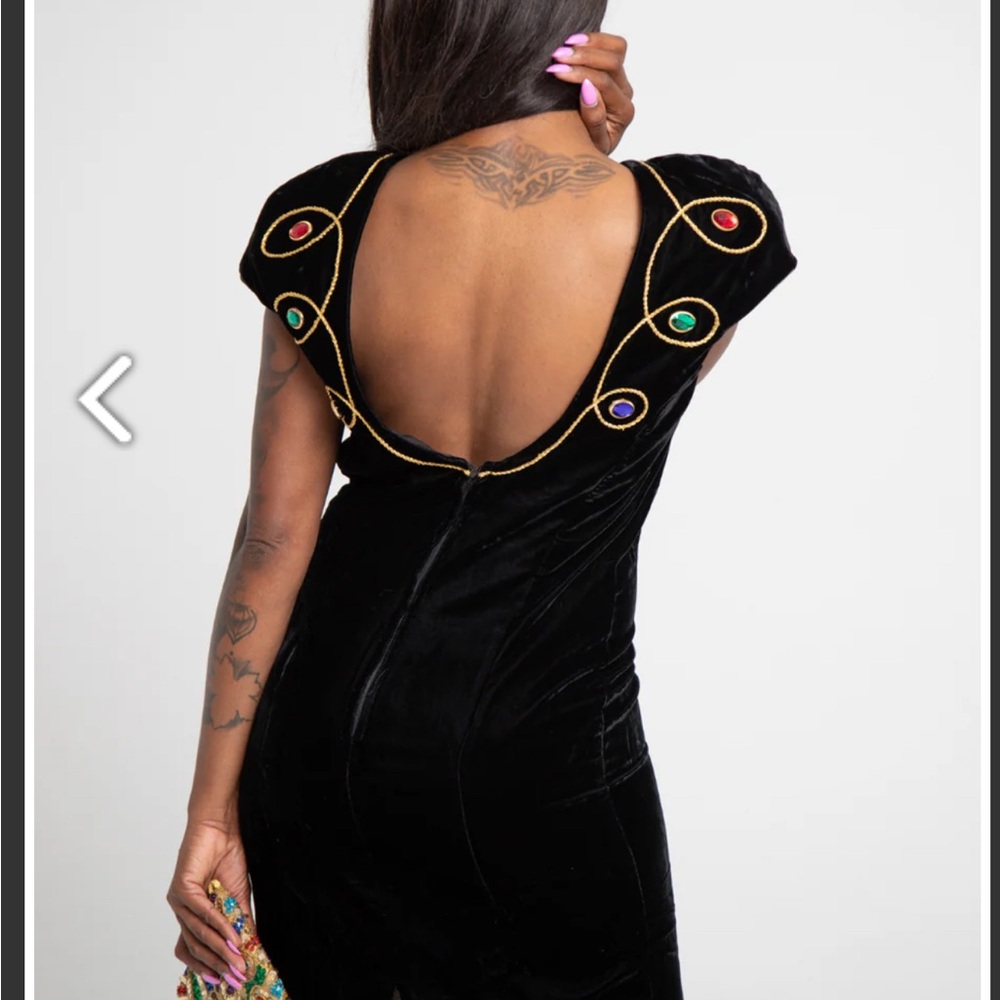 RETRO 80s VTG VELVET BACK OUT RHINESTONES FITTED GOLD ROPE TRIM SHEATH DRESS 12